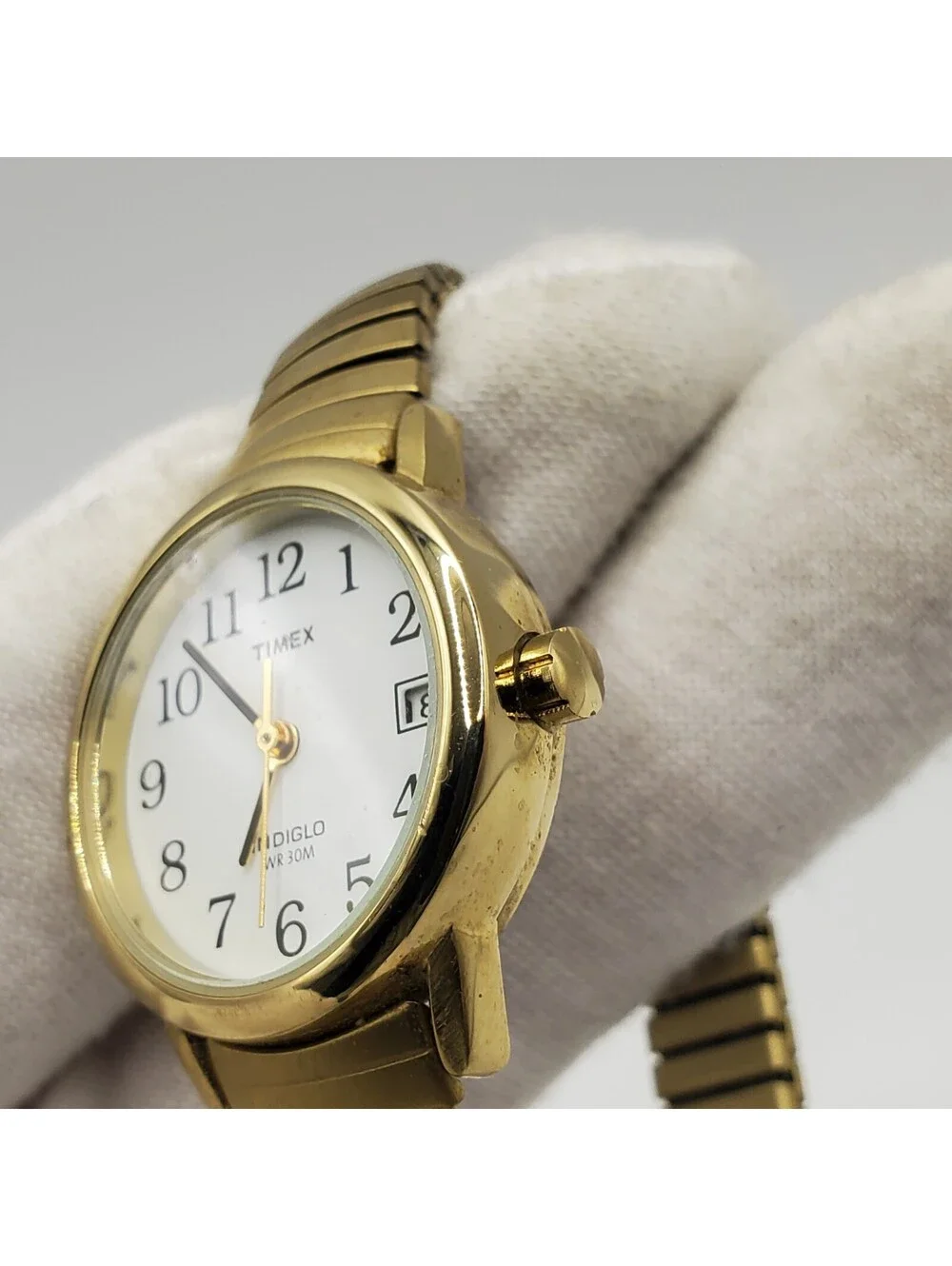Timex Indiglo 2012 Womens Watch  25mm New Battery Gold Tone Stretch Please Read